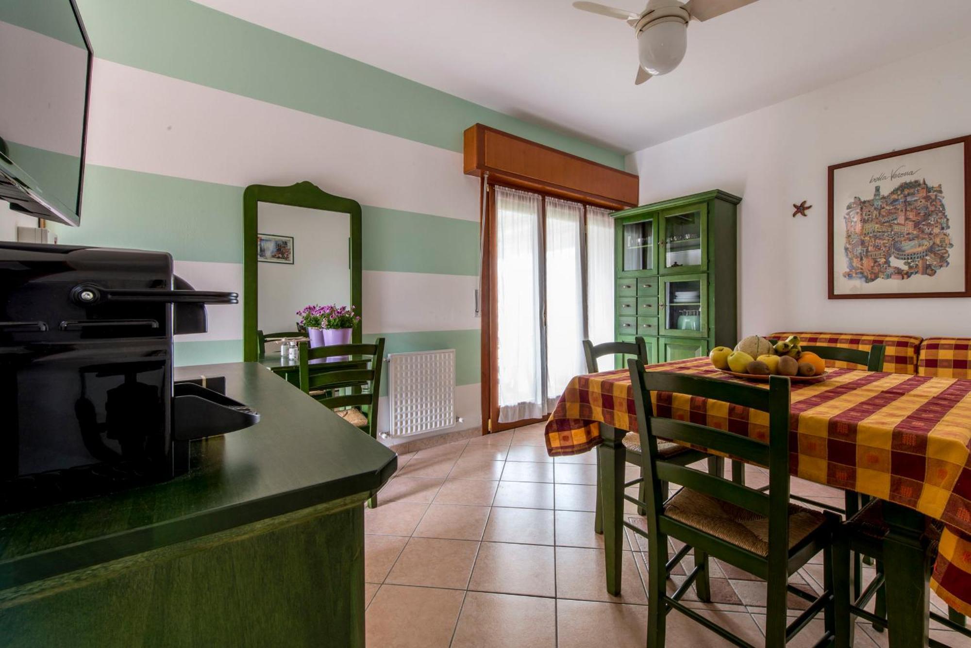פסקיארה דל גארדה Italianflat - Peschiera Residence מראה חיצוני תמונה