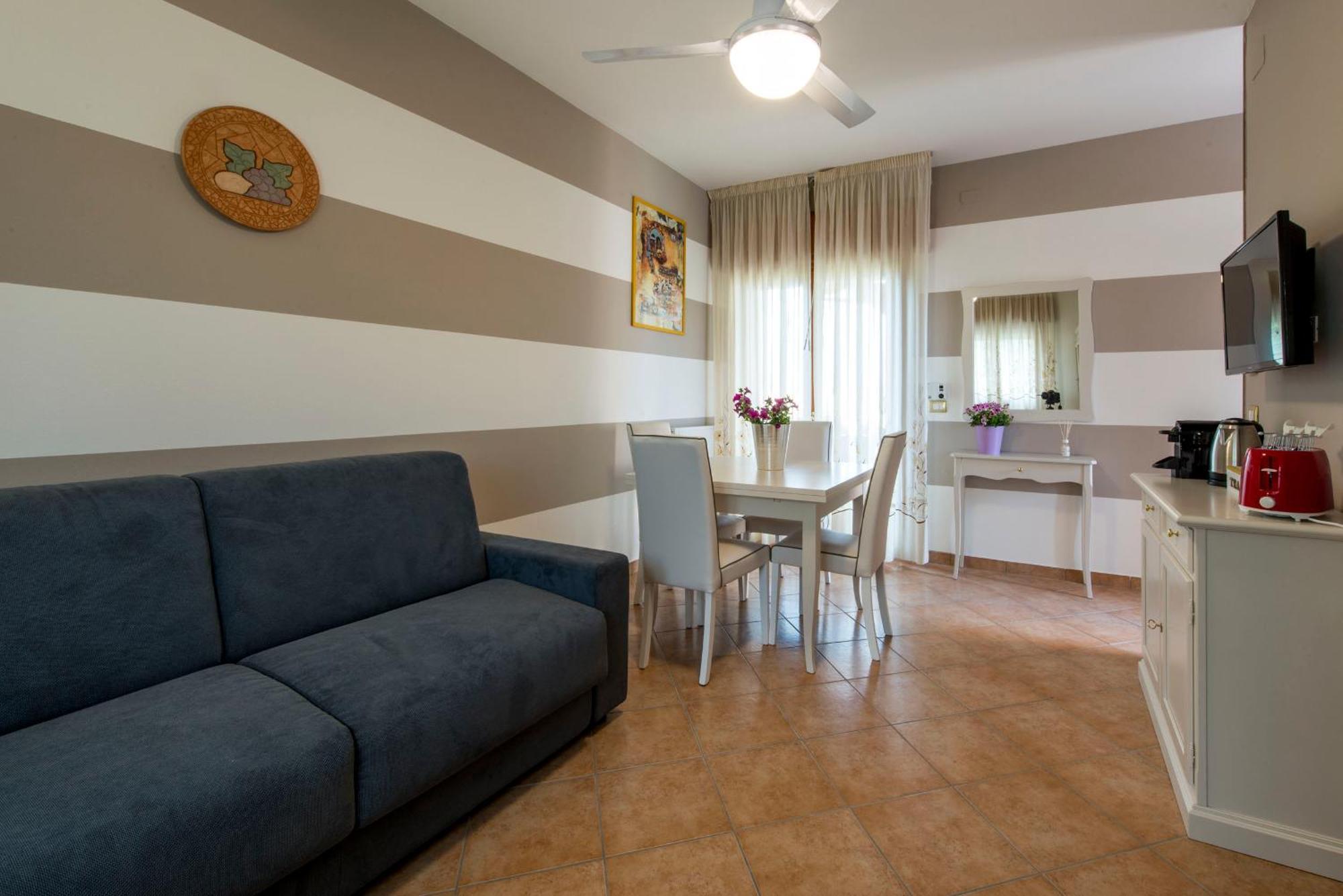 פסקיארה דל גארדה Italianflat - Peschiera Residence מראה חיצוני תמונה